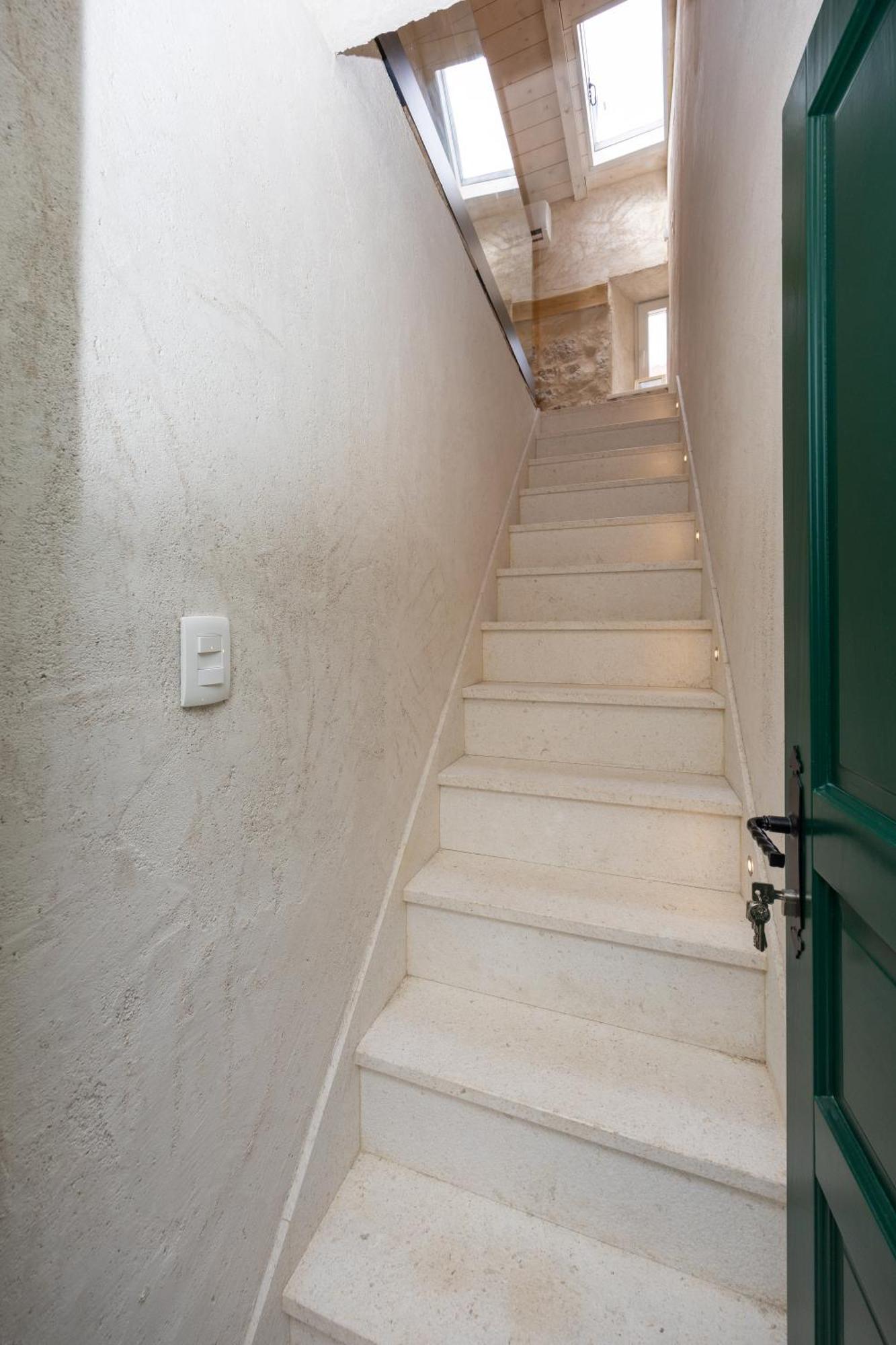 Kruna Apartments Est 2024 スプリト エクステリア 写真