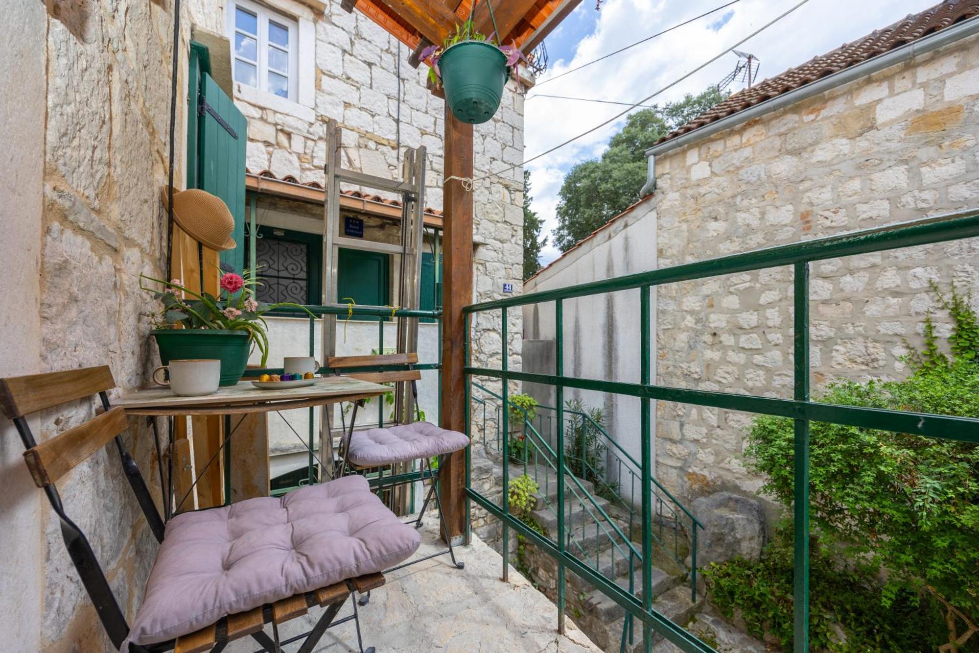 Kruna Apartments Est 2024 スプリト エクステリア 写真